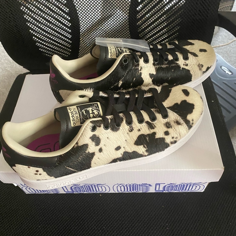 Adidas Sneakers